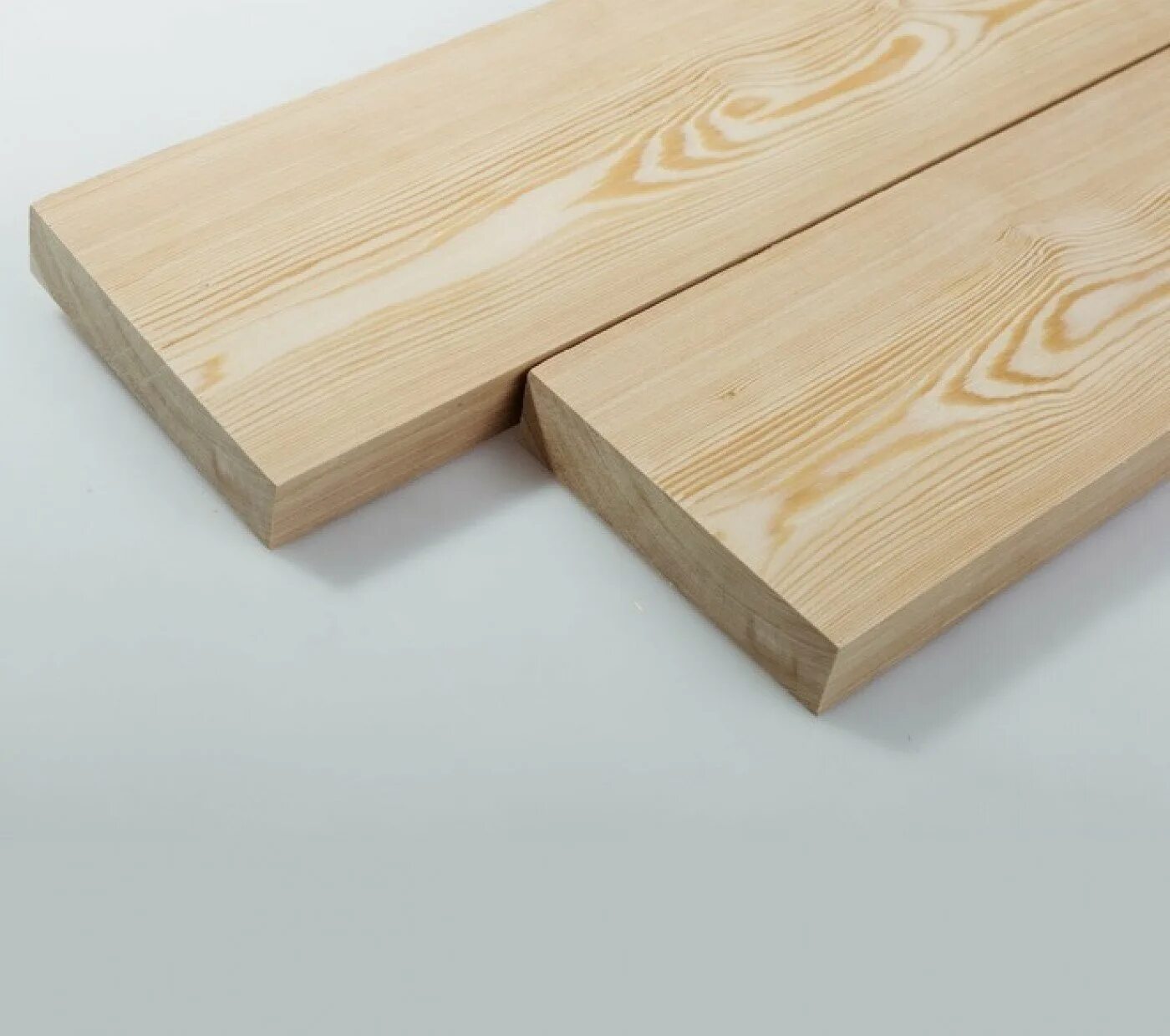 Доска лиственница 50х150х6000 строганная. Доска строганная 50х150х6000. Лиственница строганная. Палубная доска из лиственницы. Доска строганная 20*120*3.