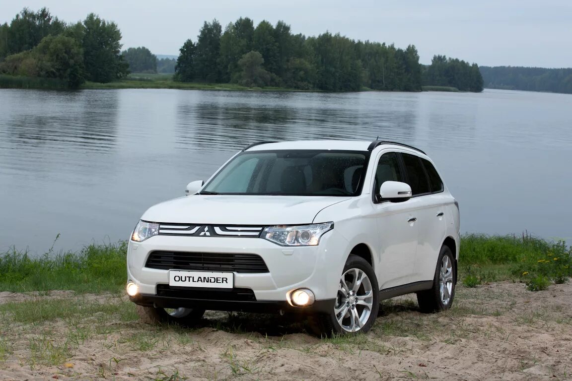 Митсубиси Аутлендер 3. Мицубиси Аутлендер 2013. Mitsubishi Outlander (3g). Митсубиси Аутлендер LX.