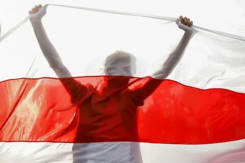 Значок бело красно белый флаг