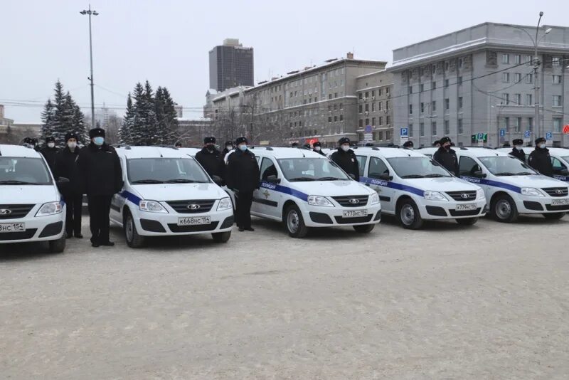 Служебные машины. Служебные машины МВД. Полиция Новосибирск машины. Вручение новых автомобилей милиции Новосибирска.