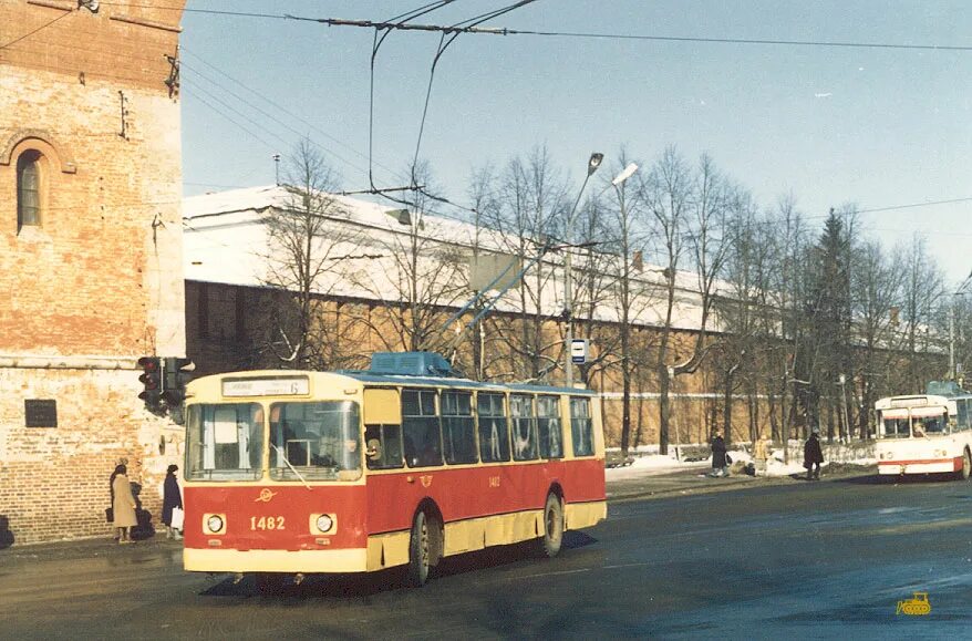 Нижний новгород 1995 год. Нижний новгород 1995. площадь минина 1980 год. фото нижнего новгорода в 1995 году.