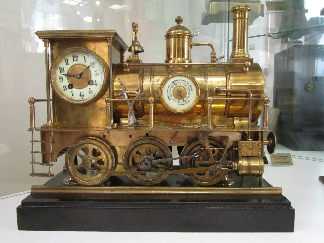 Музей часов вятское. Музей часов ангарск экспонаты. Ангарск, россия музей часов. Музей часов ангарск. Музей истории часов.