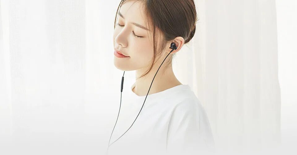 Сяоми звук наушники. Xiaomi mi in-Ear Headphones. Xiaomi in Ear Headphones Pro. Xiaomi mi Headphones 2 Pro. Необычные наушники Xiaomi.