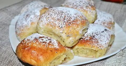 Булочка с творогом на молоке