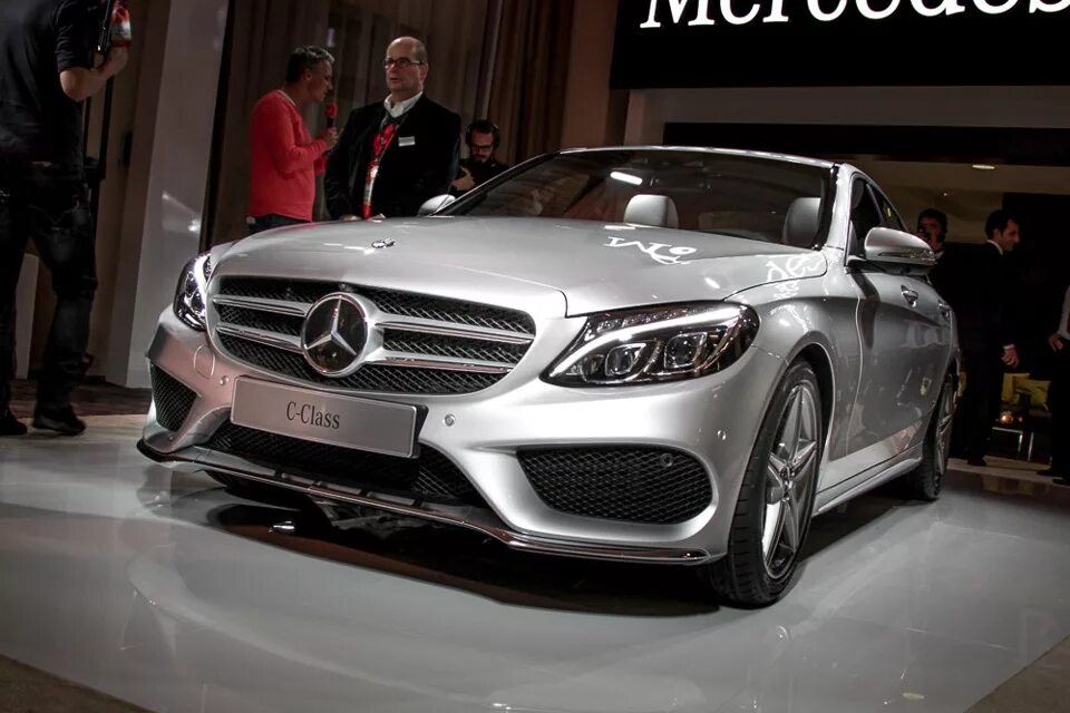 Це класс. Mercedes Benz c class 2023. Мерседес, новый выпуск Mercedes Benz.. Мерседес новый выпуск с class. Последняя модель Мерседес Мерседес Бенц.