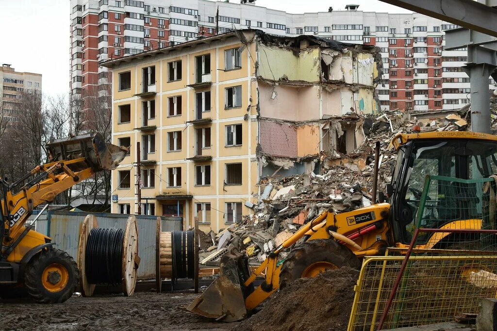 Снос домов в московской области. Улица Генерала Глаголева Москва. Генерала Глаголева 15. Генерала Глаголева 5 реновация. Снос.