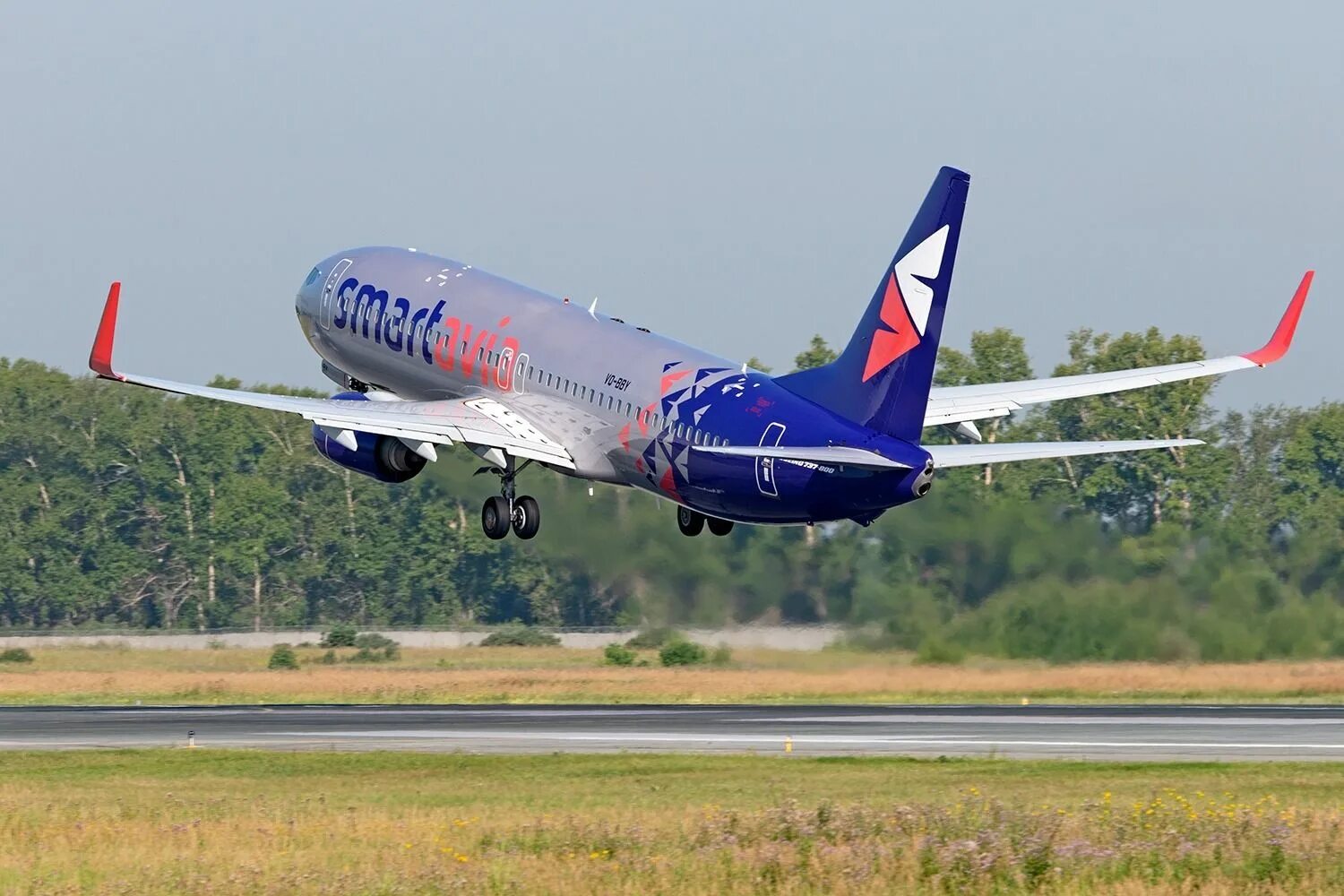 Смарт авиа чья. Самолёт боинг 737 смартавиа. боинг 737-800 смартавиа. 737 500 смартавиа. смартавиа самолеты 737 800.