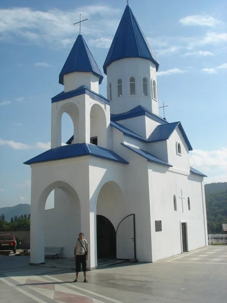 Донецк новомихайловка. Армянская Церковь в Новомихайловке. Храм в Новомихайловке Донецкой обл. Церковь в Новомихайловке Краснодарский край. Новомихайловка Церковь Николая Чудотворца.