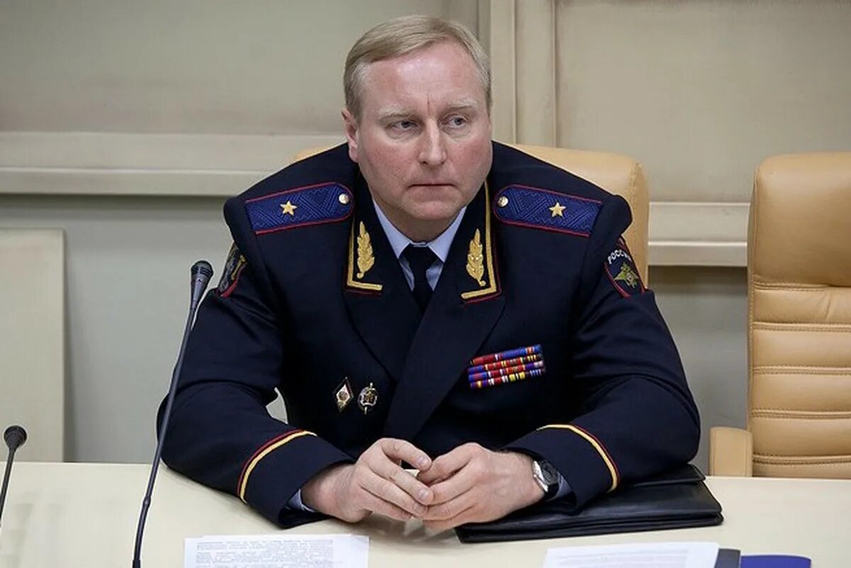 Генерал милиции иванов. Мельников генерал МВД.