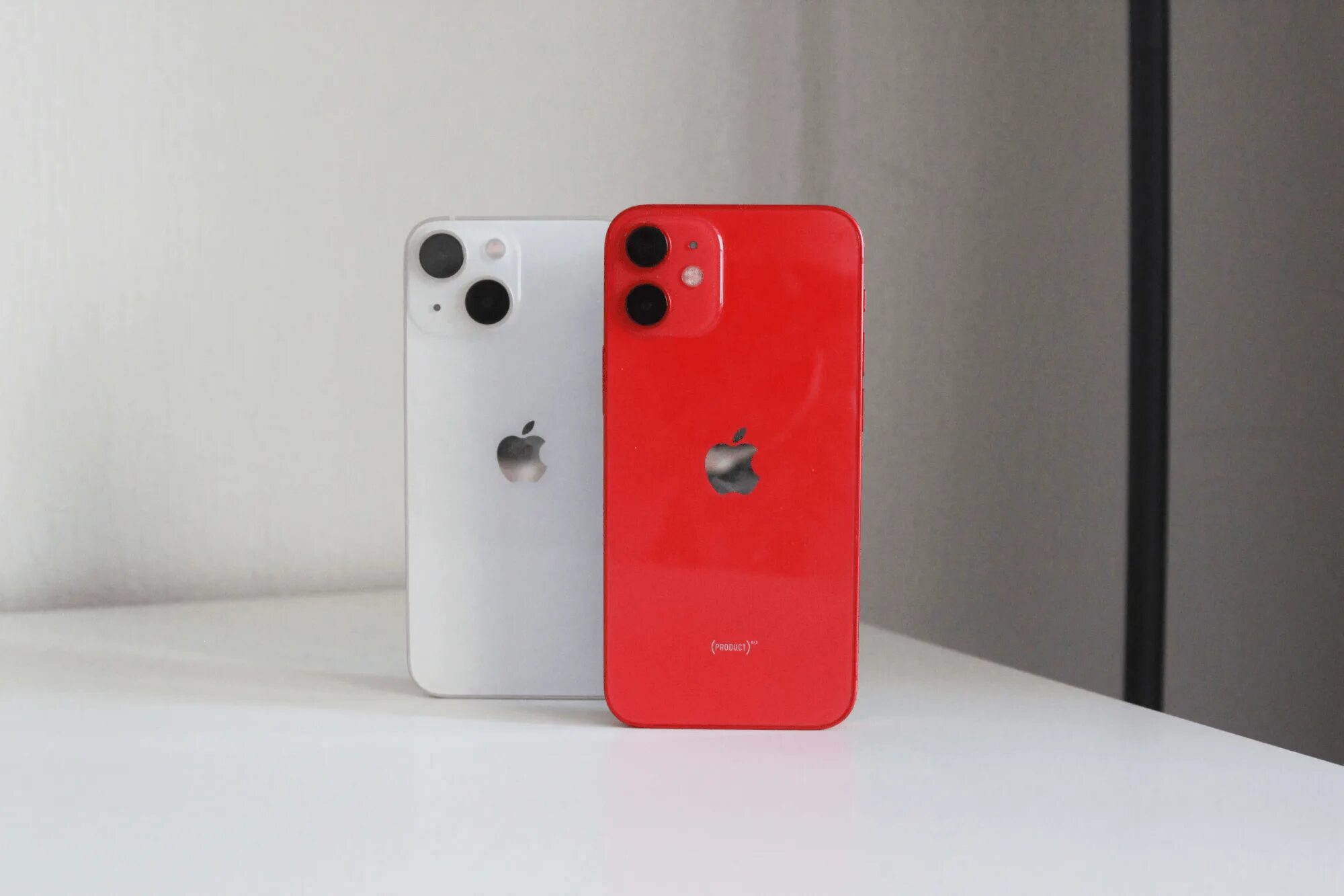 Айфон 13 мини в краснодаре. Iphone 13 mini. айфон 13 промакс мини. iphone 12 mini и iphone 13 mini. айфон 7 и 13 мини.