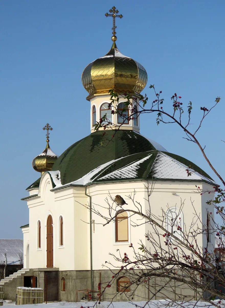 Свято-троицкий собор симферополь. Храм святителя луки крымского. Храм святителя луки, архиепископа крымского. Сайт храма луки крымского. Храм во имя святителя луки евпатория.