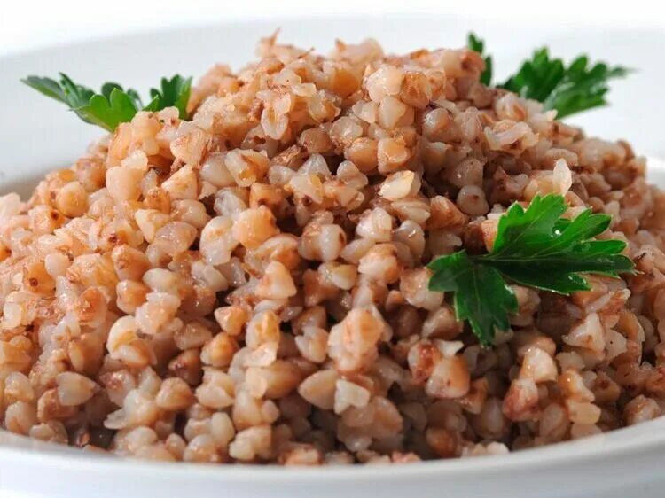 Гречка с мясом по купечески. Гречаники. Гречка по купечески с грибами. Гречка с вареным фаршем. Засыпать сухую гречку и фарш.