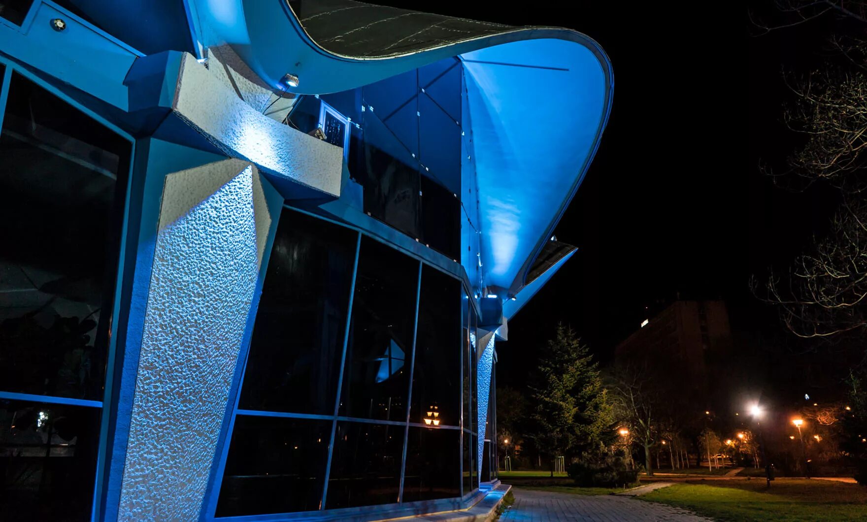 Spot оптиков 2. горелово замена масла spot. книжки новый арбат подсветка фасадов. станции спот по замене масла. Spot оптиков 2.