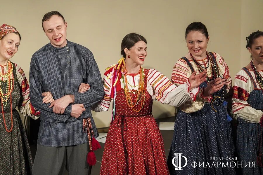 Ансамбль тула. Тульский фольклорный ансамбль услада. ансамбль услада тула солисты. услада тульская филармония. фольклор тула услада.