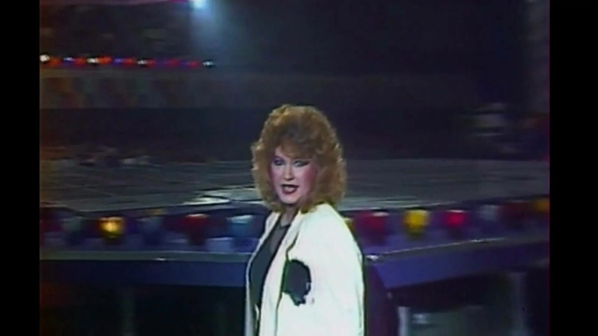 Песня паромщик. Песня паромщик. Паромщик пугачева ноты. Пугачева 1985 год. Паромщик пугачева текст.