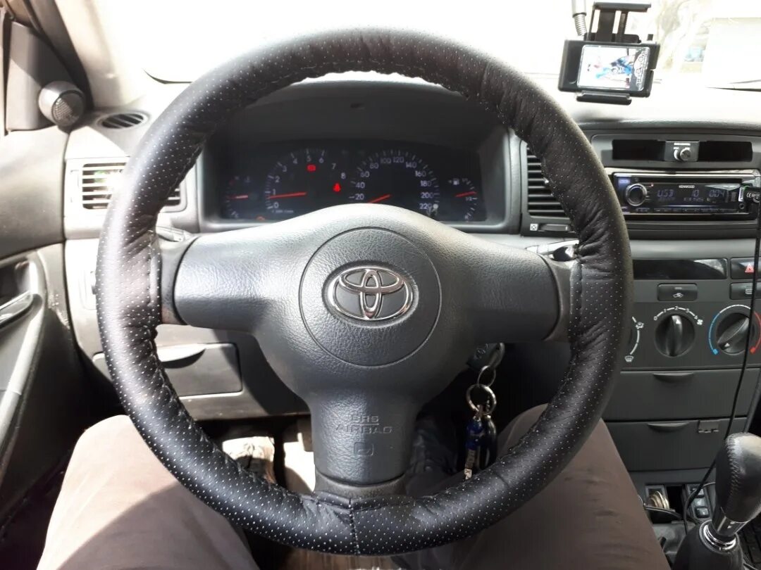 Руль тойота королла 120. Джойстик на руль toyota corolla 120. Размер руля тойота королла 120. Оплетка на руль corolla 120. Размер руля тойота королла 120.