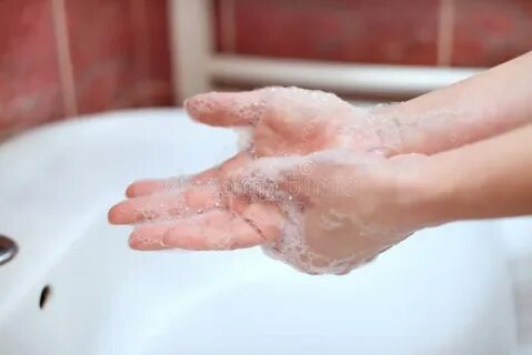 Чем отмыть руки от пены