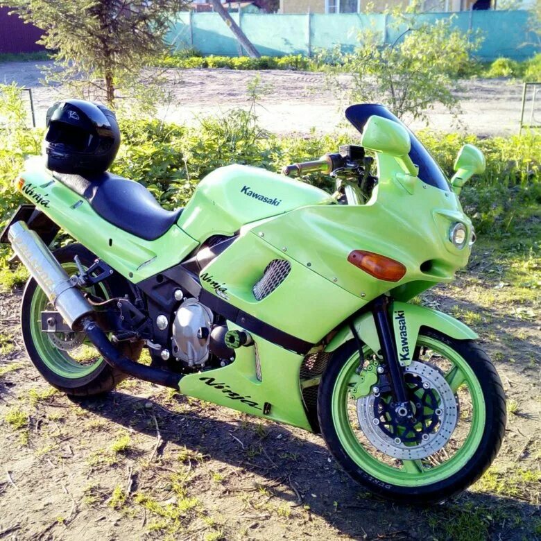 2 400