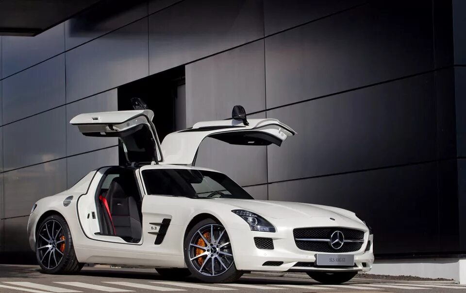 Kubatech Gives the Mercedes-Benz SLS AMG Some Wings Carscoops