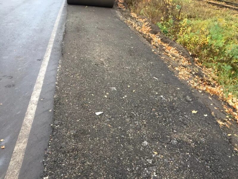 планировка щебня автогрейдером. обочина дороги. укрепление обочин дорог. укрепление обочин дорог. укрепление обочин щпс с4.