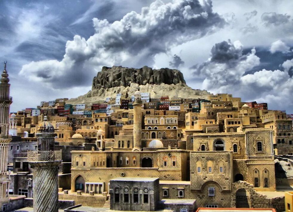 город вост. арабия, египет персия рынок сказочный мир. джайсалмер раджастхан храм. мардин (ил). ближний восток йемен.