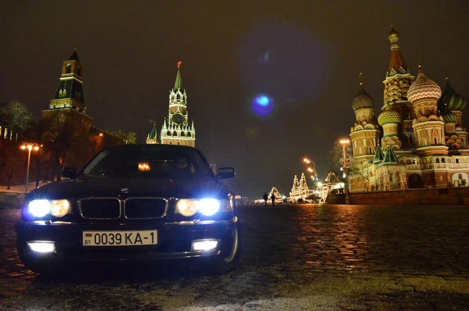 Ночь москва бмв х5. Bmw m5 e60 тень. Бмв в ночной москве. Бмв м5 москва. Ночь москва бмв х5.