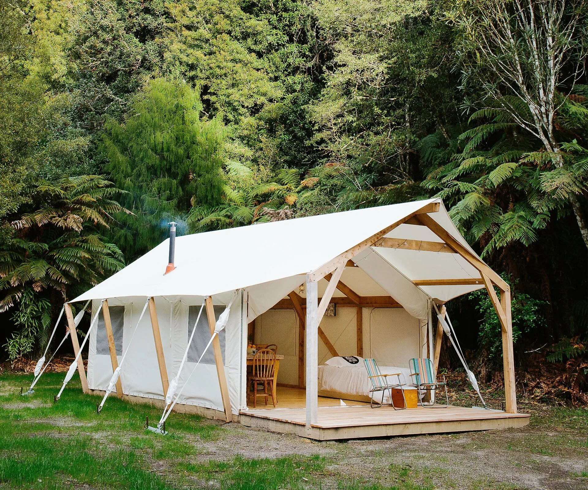 Палатка дом купить. Фэмили тент глэмпинг. Палатка кемпинг домик зеленый xyp602. Палатка Призма глэмпинг. Кемпинги глэмпинг.