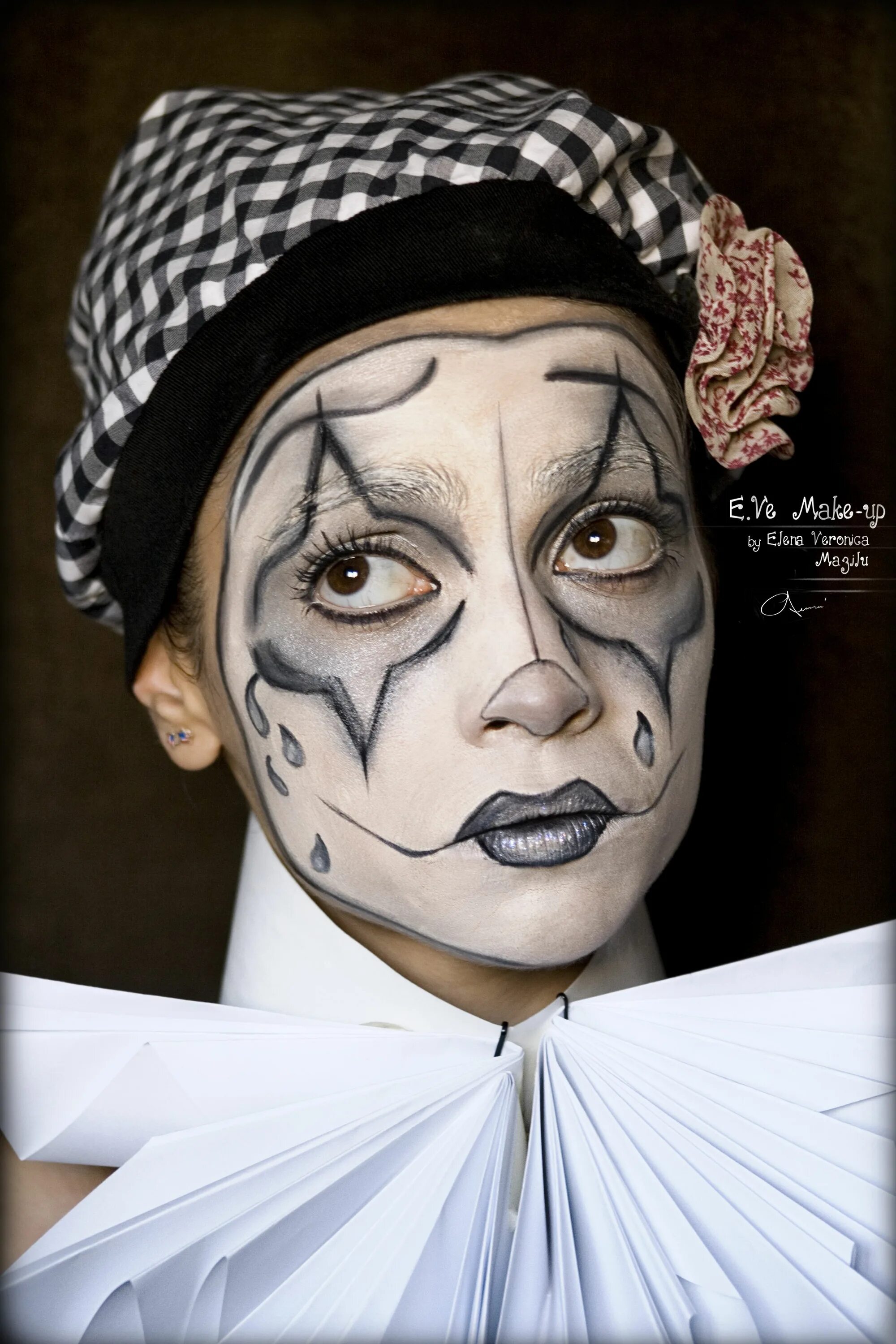 Mime cosplay. Грим Пьеро. Грим клоун Мим. Гримм Мима. Грим клоуна Мем.