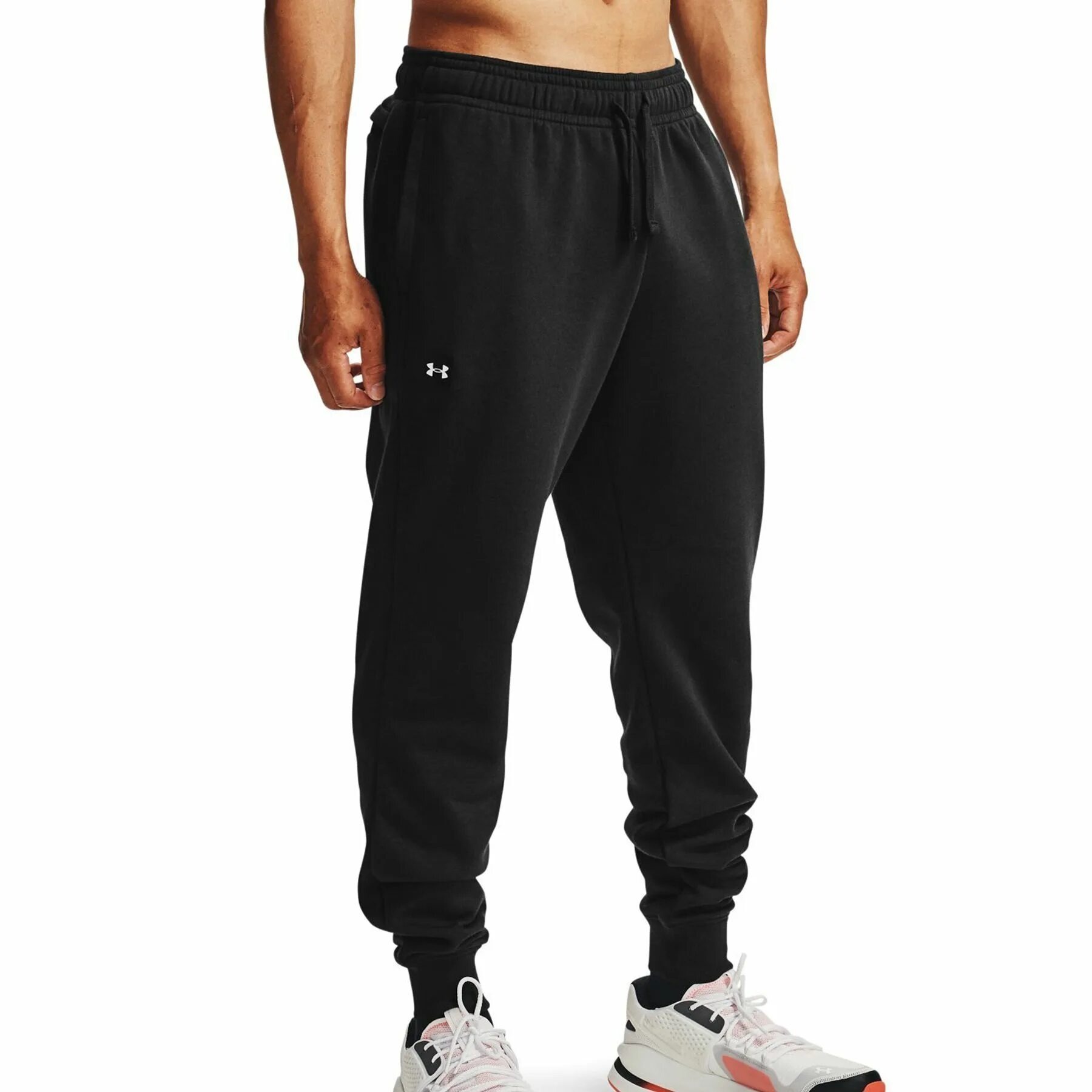 Спортивные штаны мужские under armour. Спортивные штаны мужские under armour. Under armour штаны спортивные мужские черные. Спортивные брюки under armour мужские. Штаны андер армор мужские.