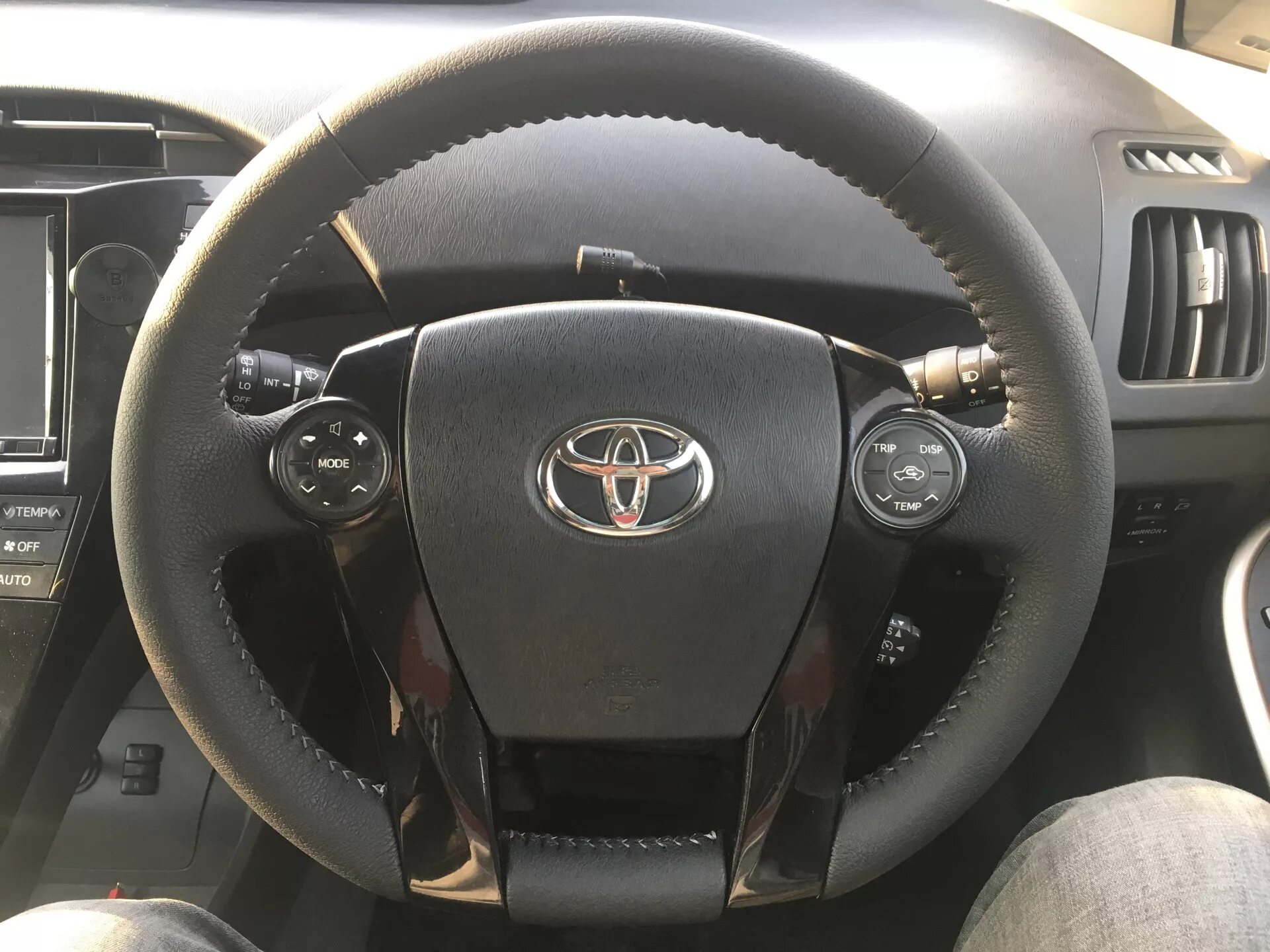 Как снять руль тойота приус 30 Руль от Aqua и Drl Toyota Prius (30), 1,8 л, 2012 года аксессуары DRIVE2