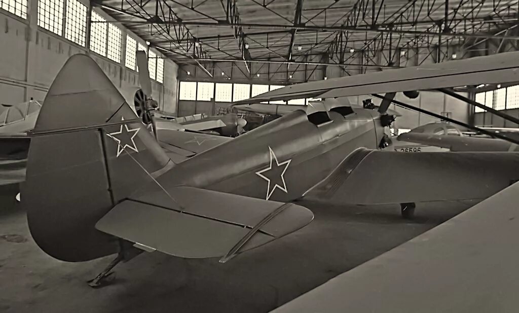 Ут-2м самолёт. "яковлев ут-2. Ут-2 учебный летательный аппарат. Ут-2м самолёт. Учебно-тренировочный самолет ут-2.