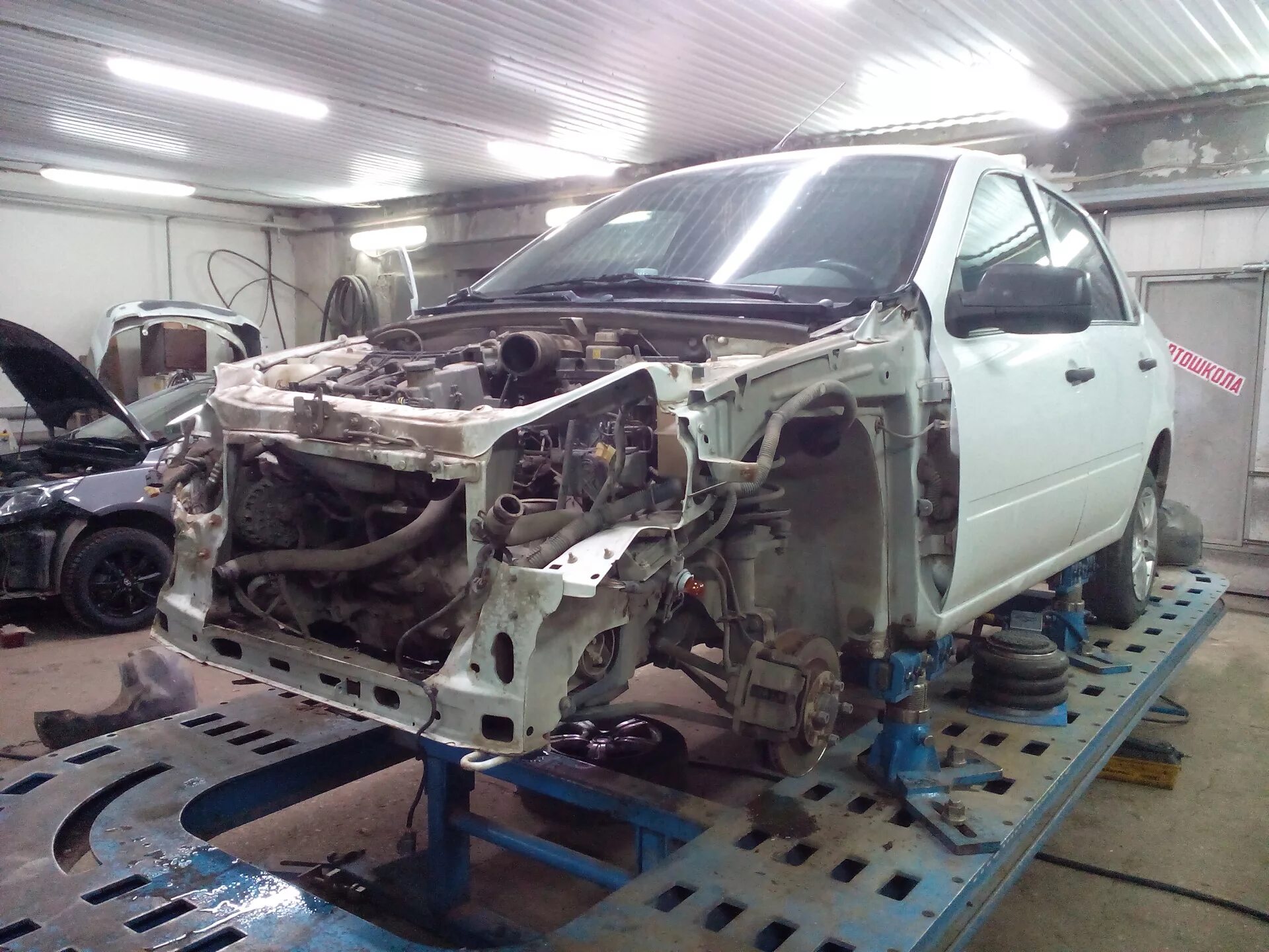 Замена тормозных дисков - Lada Granta Sport, 1,6 л, 2015 года своими руками DRIV