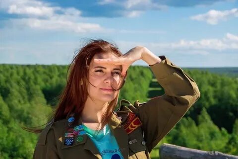 Женщина 15 мая
