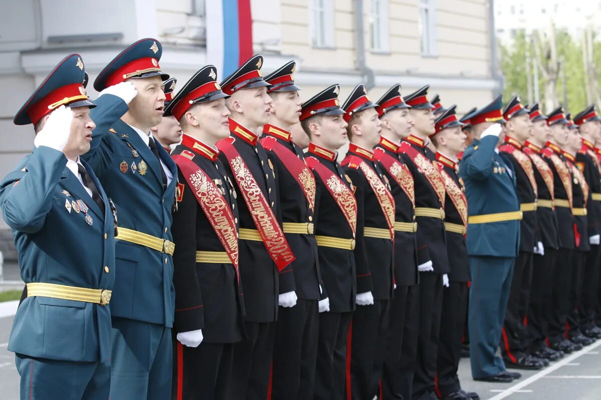 Суворовское военное училище выпускники суворовских военных училищ. Екатеринбургское Суворовское военное училище, Екатеринбург. Свердловское Суворовское военное училище. Екатеринбург Суворовское училище выпускники. Х сву