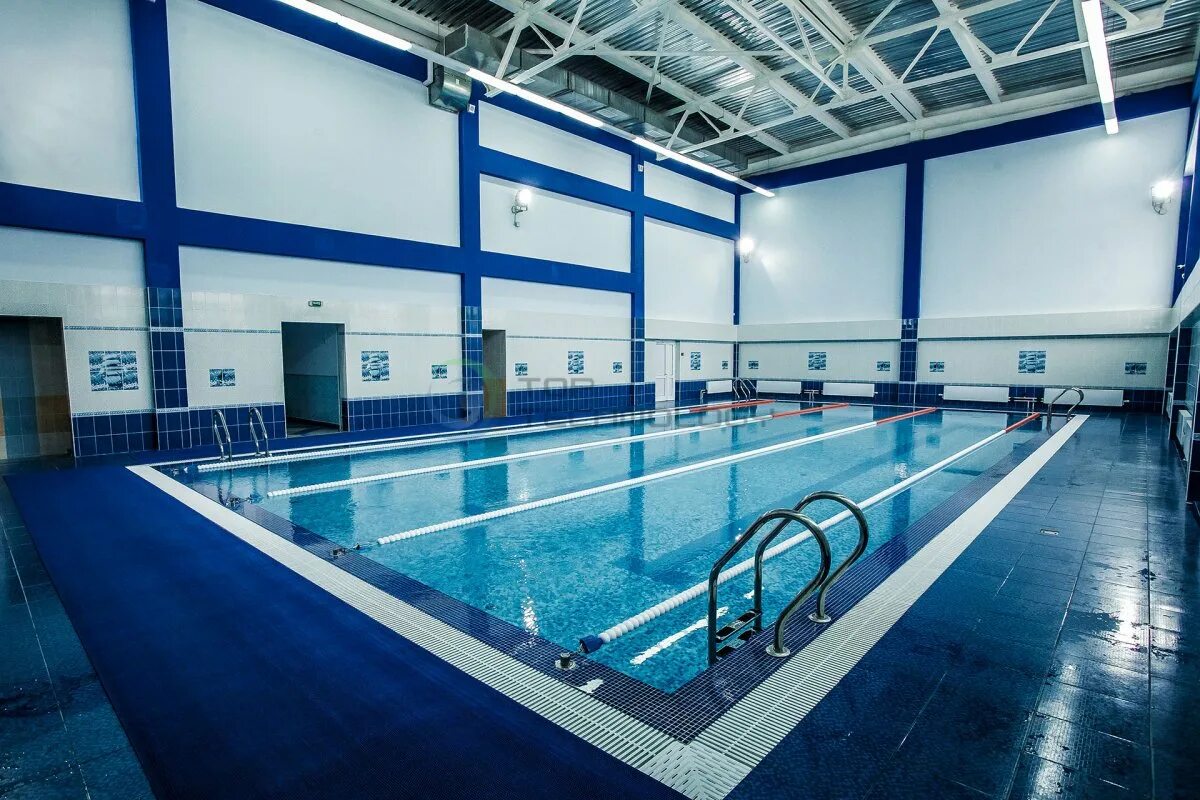 Бассейн бессоновка пенза. Бассейн бессоновка. Школьный бассейн. Тренера в бассейне бессоновка. Бассейн бессоновка пензенская область.