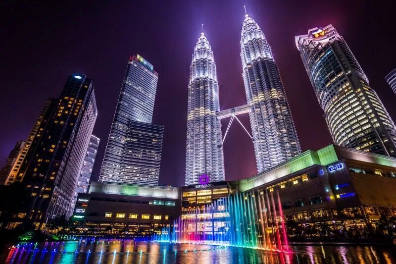 Петронас малайзия. Логотип петронас. Petronas malaysia. Petronas реклама. Логотип петронас.