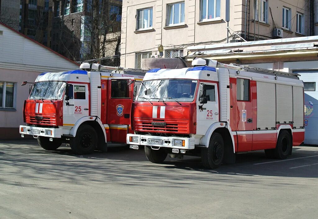 Ац 2 2 40 43253. Камаз 43253 пожарный ац. ац 3,2-40/4 (камаз-43253). пожарная машина камаз 43253. камаз 43253 ац 3,2-40.