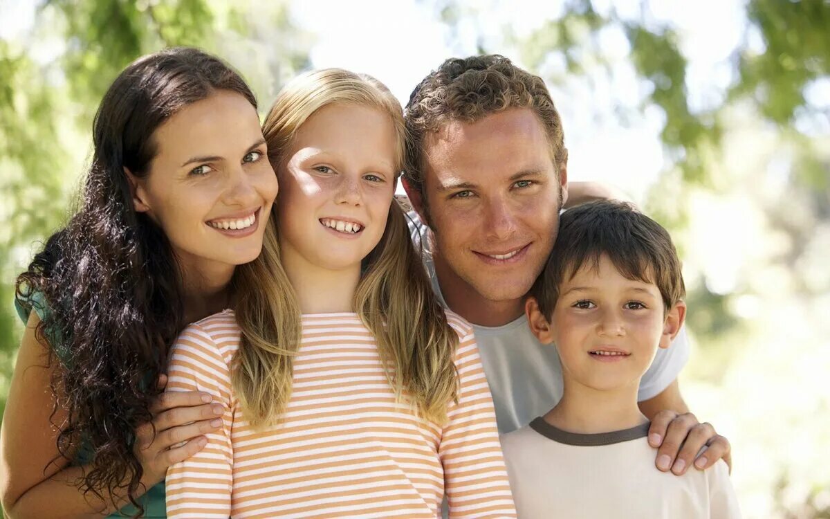 Семья мельниковых. Участие в создании семьи. Почему люди создают семьи. Многодетная семья. Семейная фотосессия.