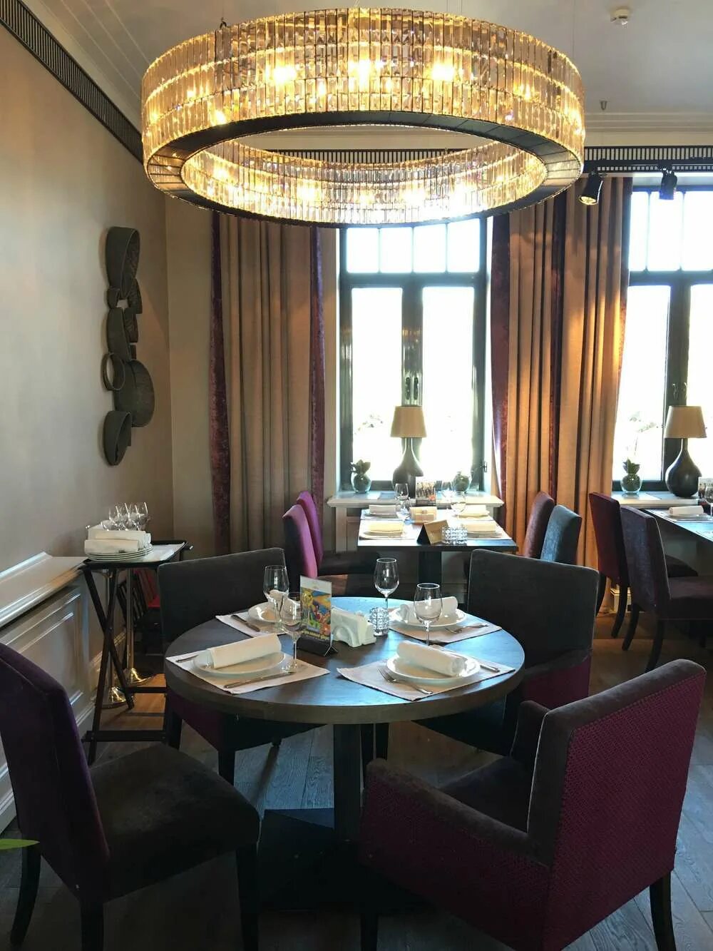 новорижская застава ресторан. ресторан застава новорижское шоссе. ресторан застава новорижское шоссе. ресторан "новорижская застава", зеркальный зал. ресторан на новорижском шоссе застава.