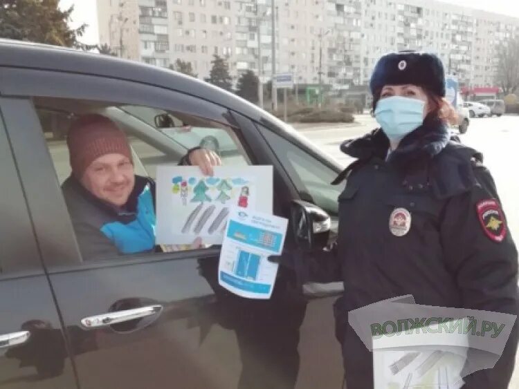 Работа водителем волжске. Сотрудники ДПС Волжский. Сотрудники ГИБДД Волжский. ГИБДД города Волжского. Сотрудники ДПС Волгоград.