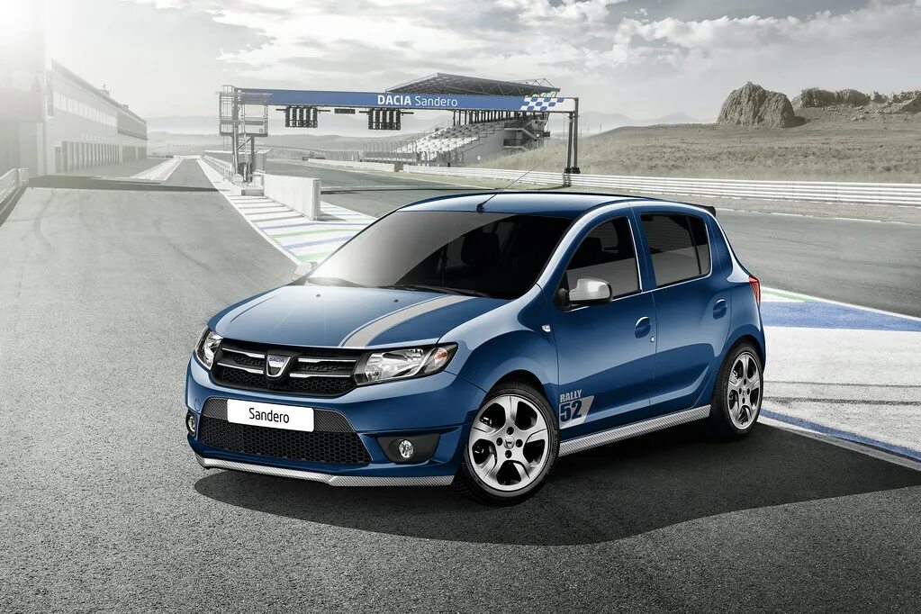 Renault sandero 2 поколения. Renault Sandero 2. Рено Сандеро 2 поколения. Рено Логан Сандеро 2. Renault Logan 2 Sport.