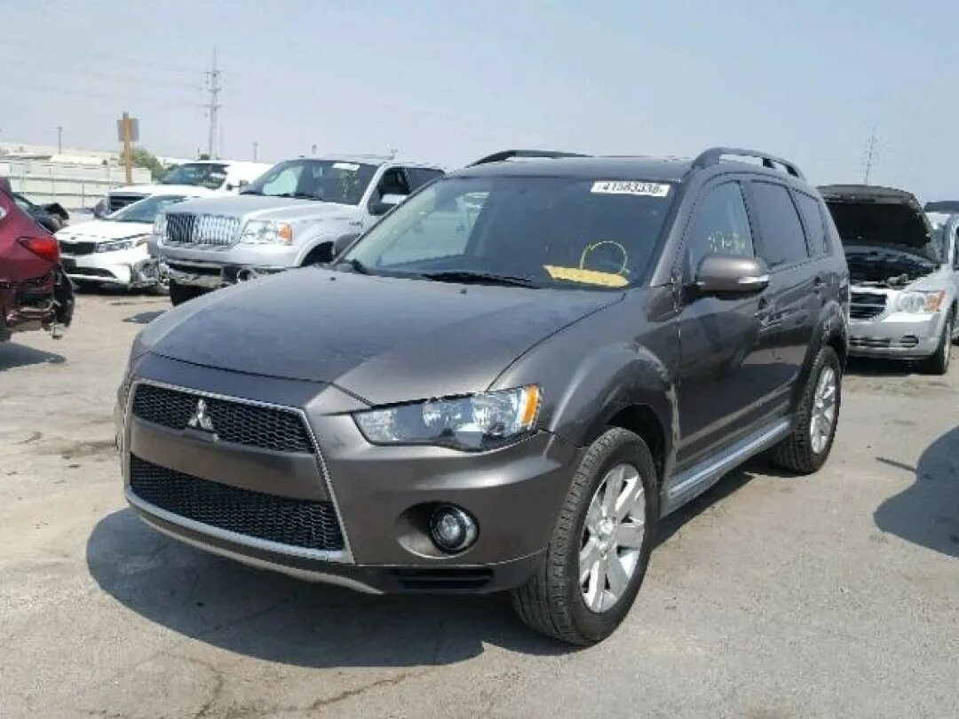 Mitsubishi outlander 2 xl. Митсубиси атутлендер хл рест. Mitsubishi outlander xl рестайлинг. Аутлендер хл 2011. Outlander xl рестайлинг.