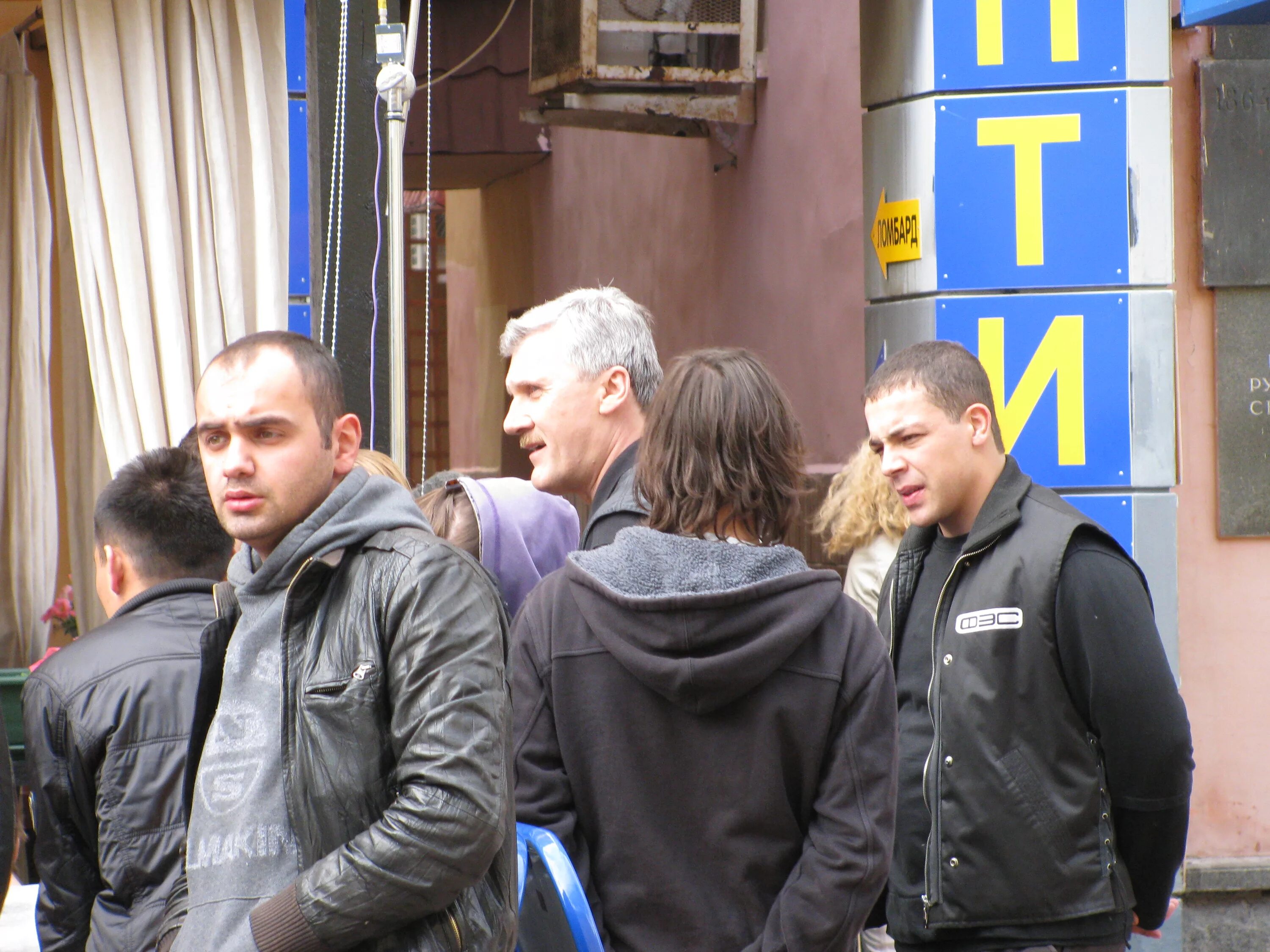 Съемочная группа сериала след. Ташлыков владимир актер. Съёмки сериала след в измайлово. Федеральная экспертная служба фэс сериал. Съемки сериала след за кадром.