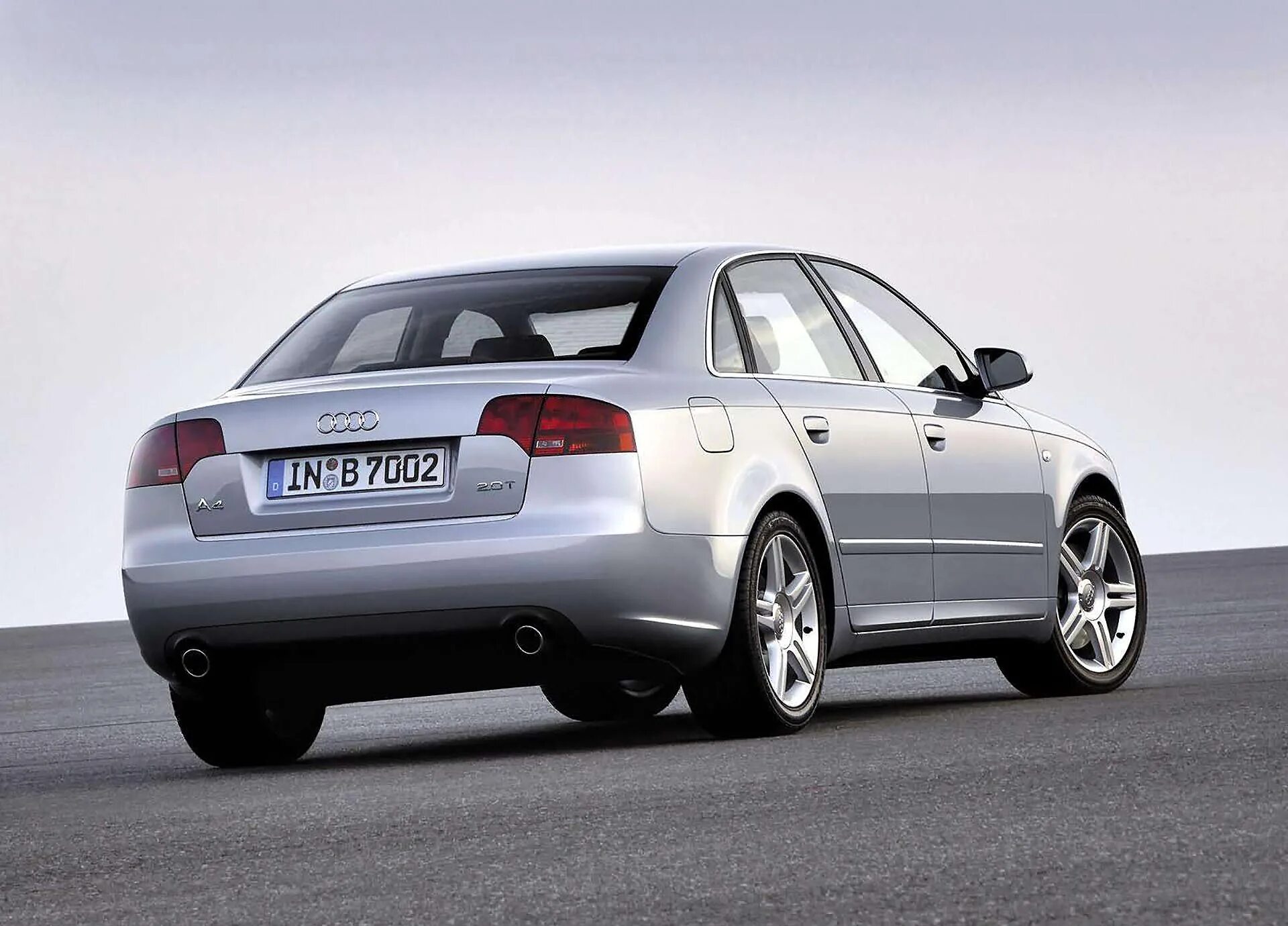 Ауди а4 б6 1.8 т кватро. Audi a4 b7 2005. Audi a4 (b7) 2005-2007. Audi a4 b7 2007. Audi a4 b3.