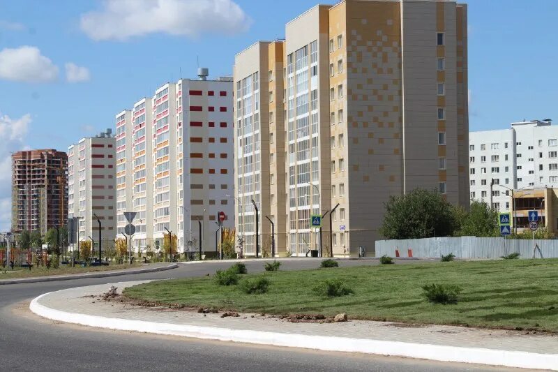 Елабуга 4 микрорайон. Елабуга 10 микрорайон. Дом адымнар елабуга. 2 микрорайон елабуга. Елабуга 10 микрорайон.