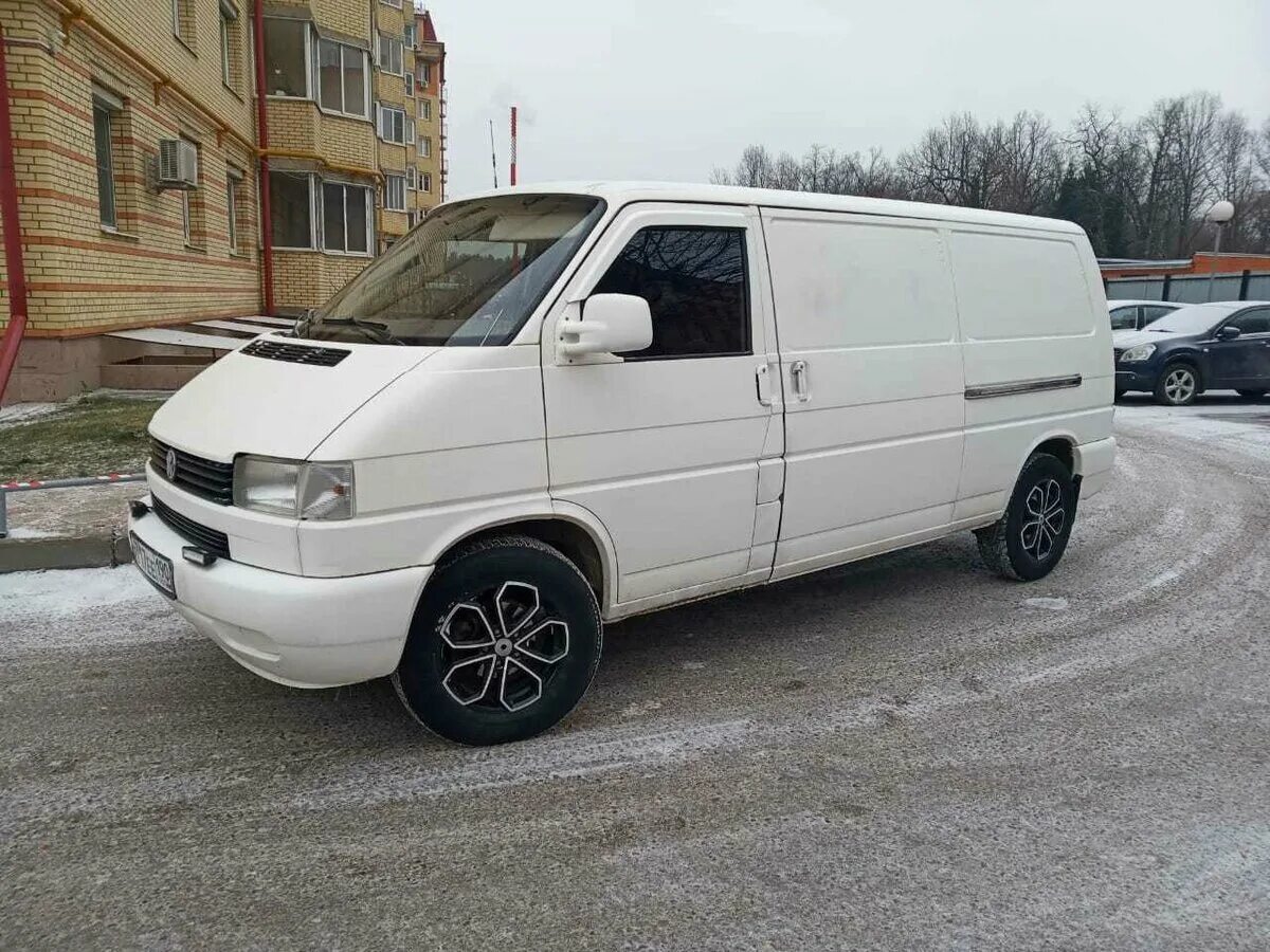 Куплю б у фольксваген транспортер. Volkswagen Transporter, белый, 1999. Фольксваген Транспортер 2000 года. Фольксваген Транспортер 1999. Фольксваген Транспортер 2001.