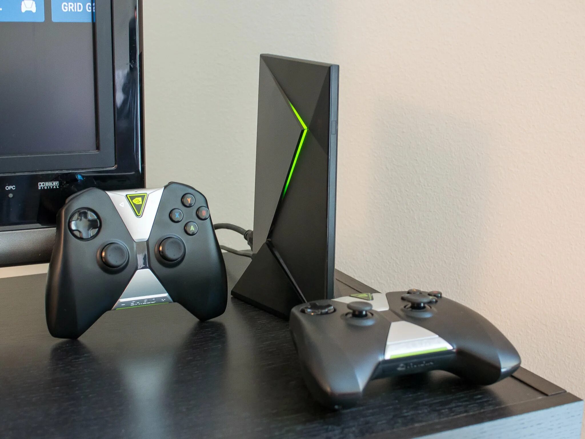 Приставка NVIDIA Shield. NVIDIA Shield 2023. Игровая приставка NVIDIA Shield TV Pro. NVIDIA Shield TV.