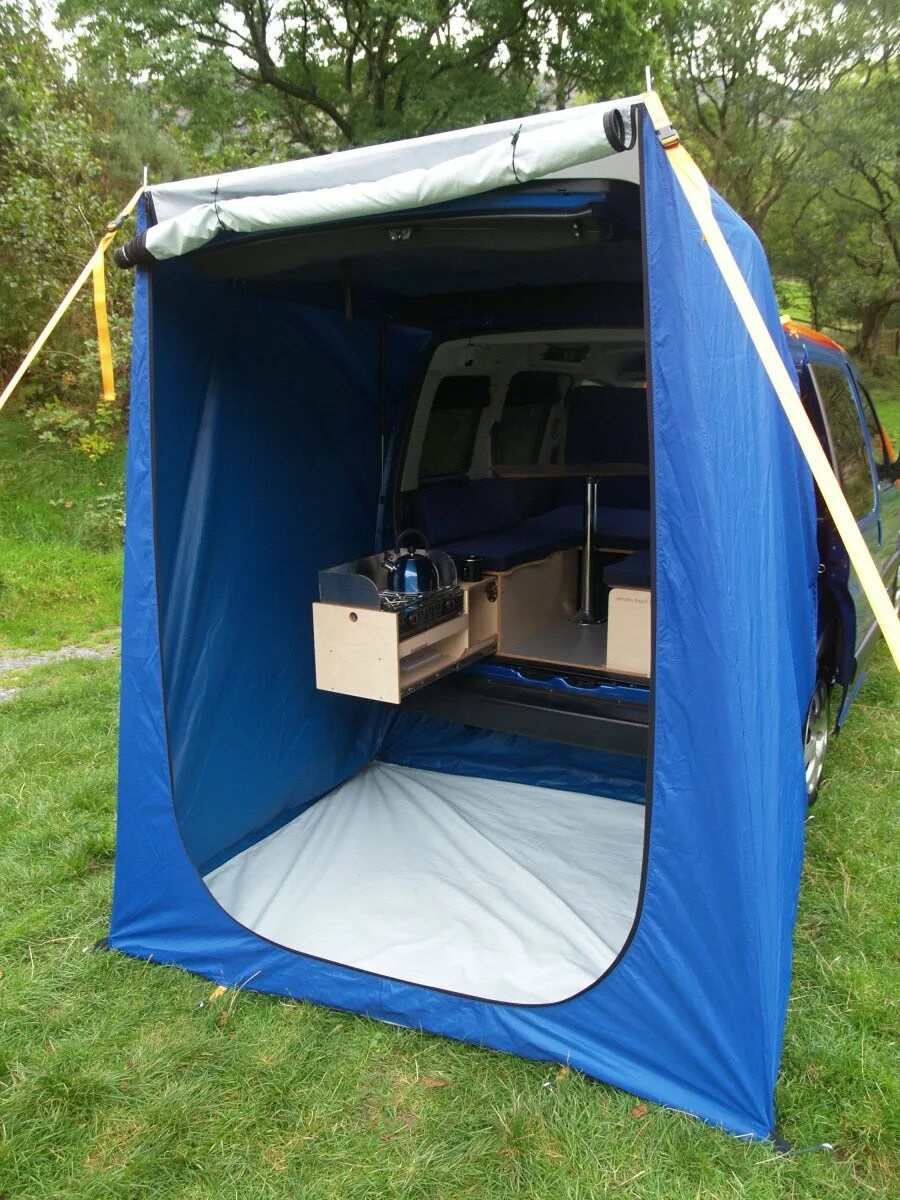 Для кемпинга своими руками. Camper dom палатка. Палатка Happy Camper pl-025-2p. Larsen Camping палатка для автодома. Палатка для кемпера амваssdor 2502 875 см..