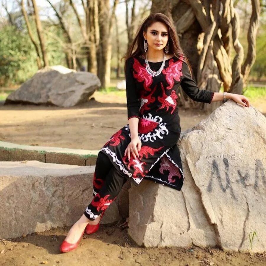 Pin by Sa Rah on Tajik ✨ Afghan clothes, Fashion, Clothes
