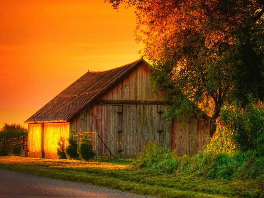 Country photos. Деревенский пейзаж. Красивый деревенский домик. Деревенский сарай. Сарай в деревне.